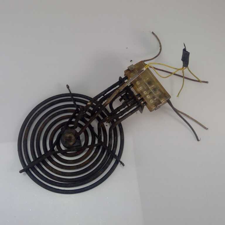 Vintage GE General Electric P7 RANGE OVEN 7 1/2" SensiBurner Asm