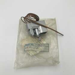 NOS ROBERTSHAW Oven Thermostat C-1300-2 4400-2000