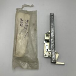 NEW Roper Stove OVEN DOOR HINGE 330690 294626 321953 4327453 4352441 4333519