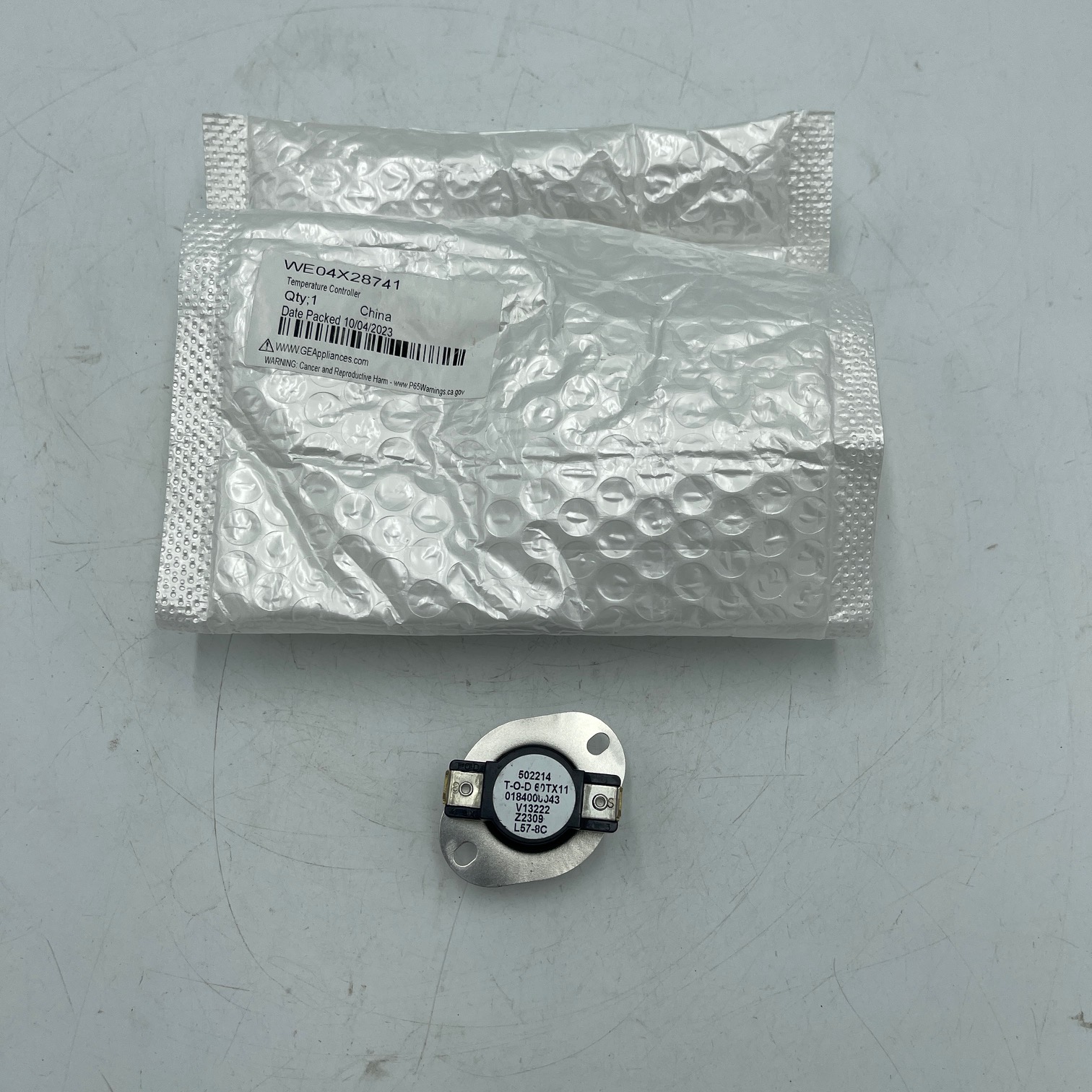 New GE Temperature Contoller Thermostat WE04X28741 502214 Z2309