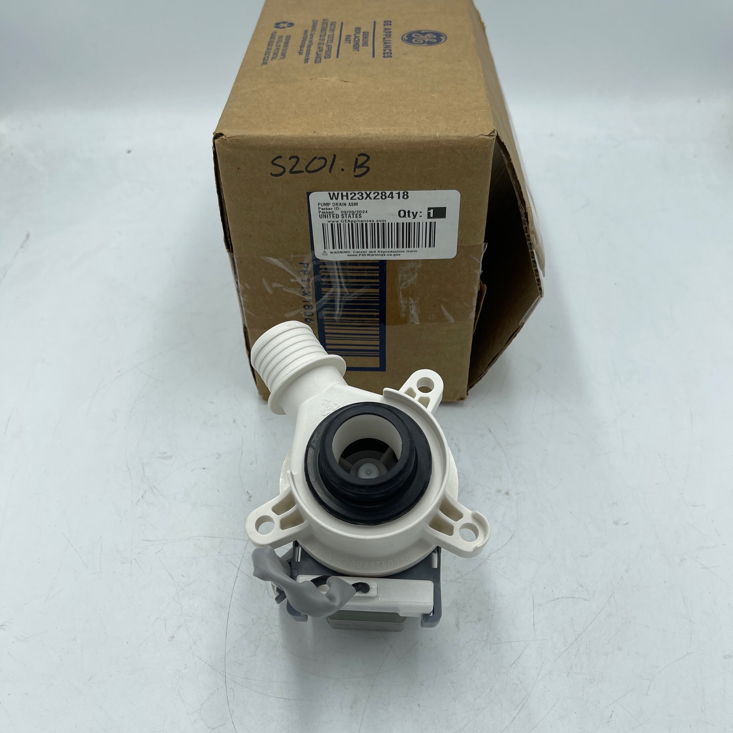 NEW GENUINE OEM GE WASHER DRAIN PUMP WH23X28418 WH23X27574 WH23X24178 4958182 - Image 2