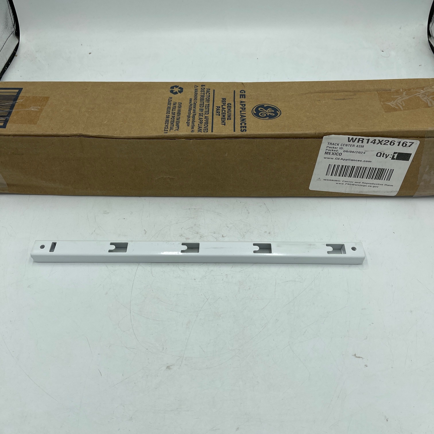 Genuine GE Refrigerator Track Center Assembly WR14X26167, AP6035527 - Image 2