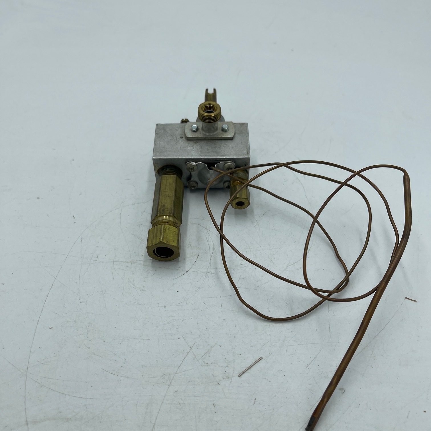 NOS Magic Chef Gas Range Thermostat 97002 - Image 2