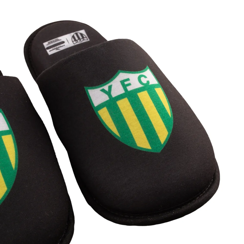 Pantufa YFC Preta