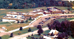 Historical aerial photo of Summit DD's original Weaver School on Howe Road in Tallmadge.
