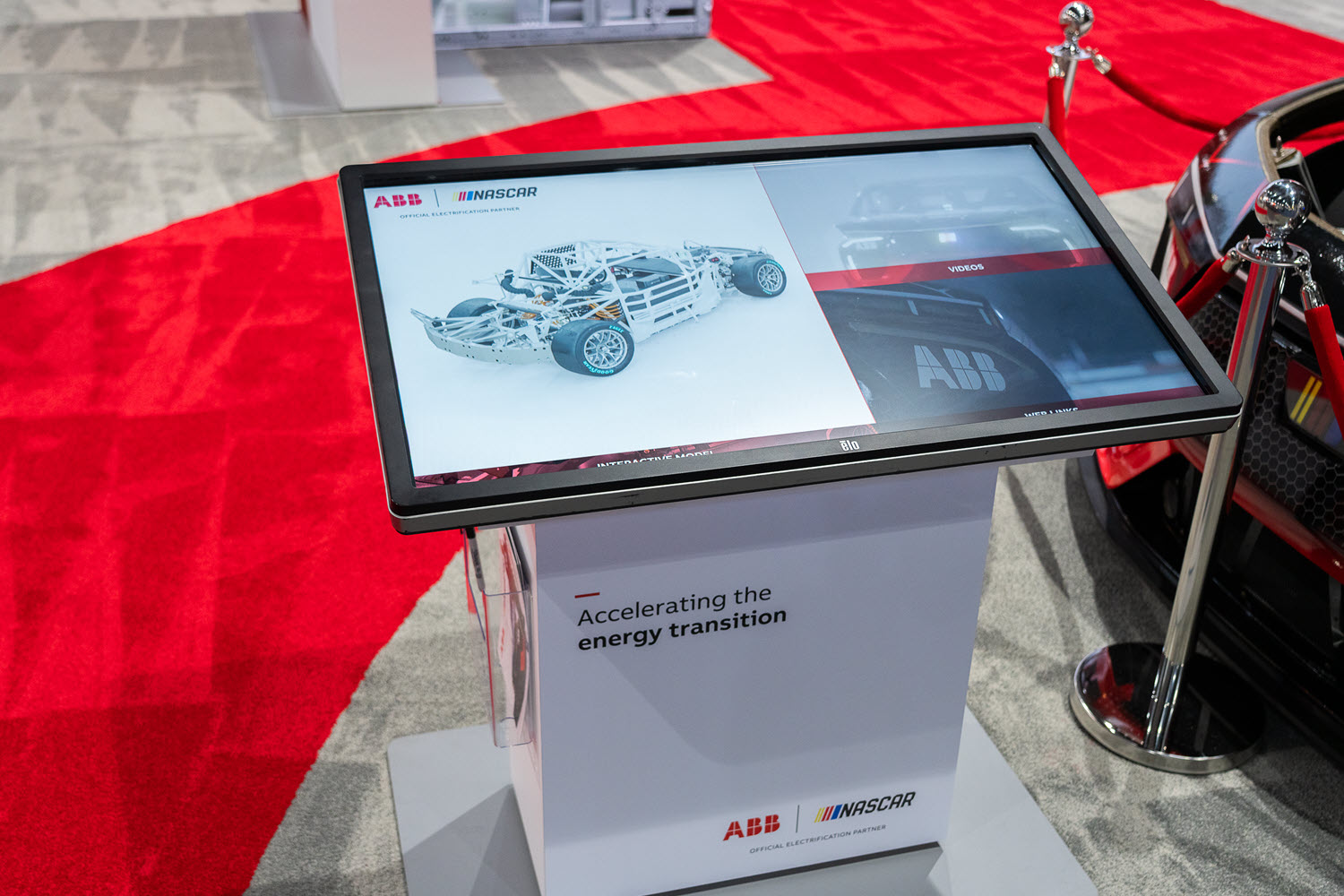 Interactive trade show touchscreens