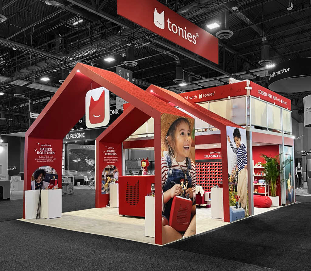 Custom double-deck exhibit and product displays for Tonies