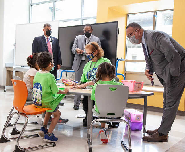 Secretary of Education Visits SALA
