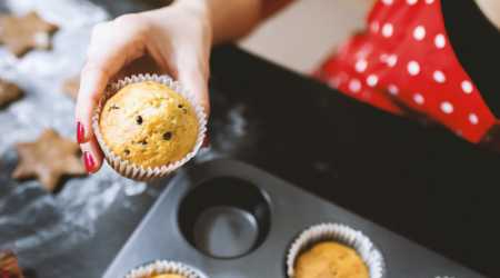 prevent rust on baking sheets