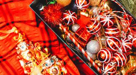 holiday decoration rust prevention