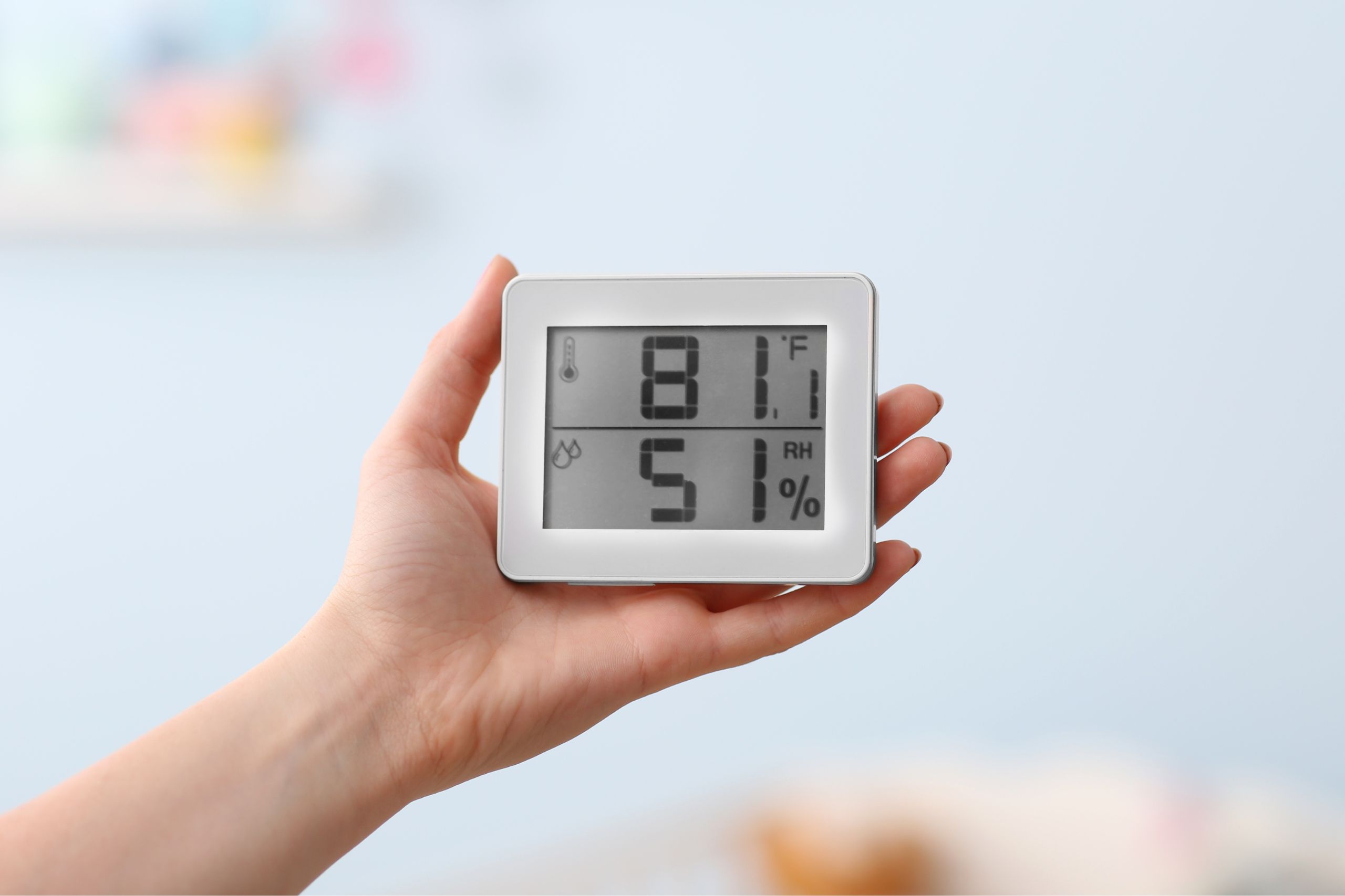 electronic thermometer and hygrometer combo