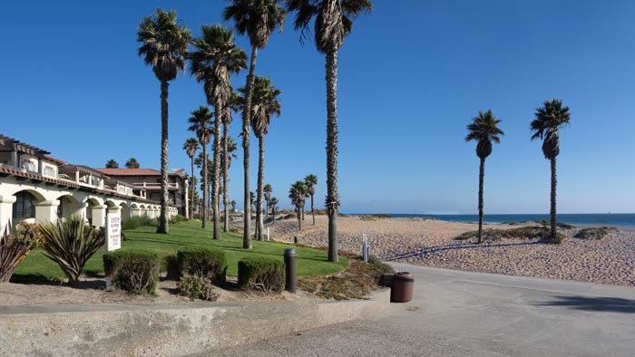 Oxnard, CA | The temperature rarely deviates from 60.8°F