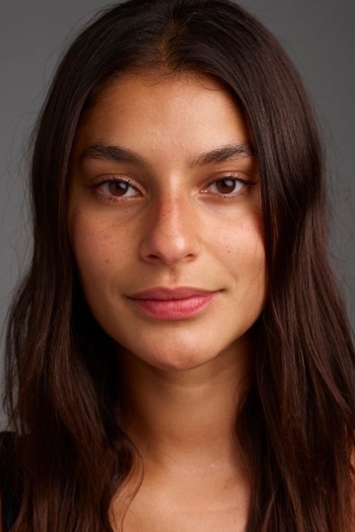 Models with medium skin tones