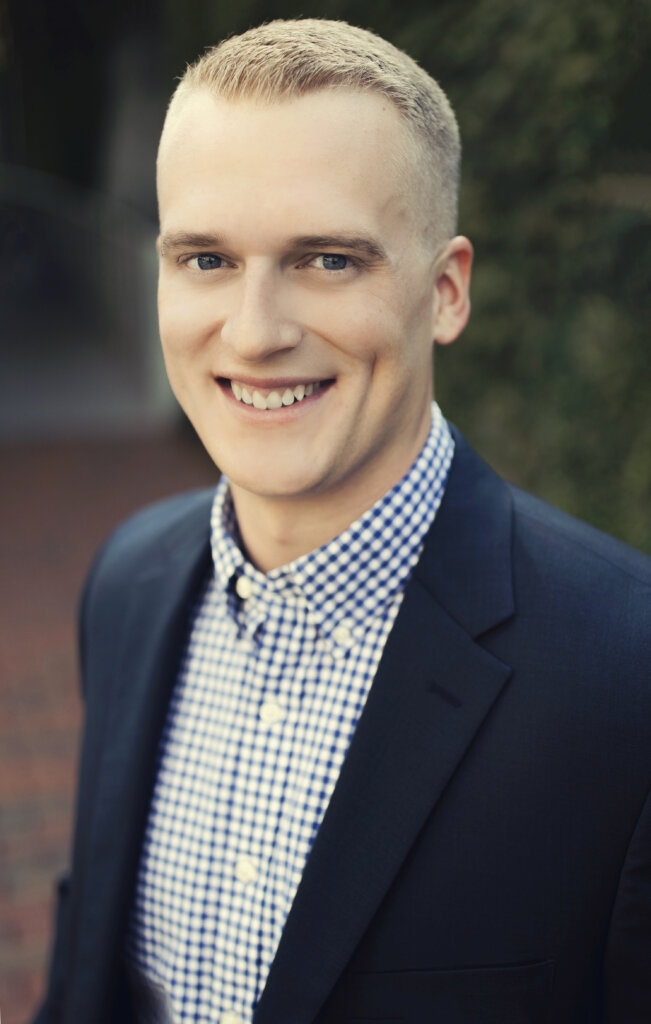 What are the advantages of selling my house to a 