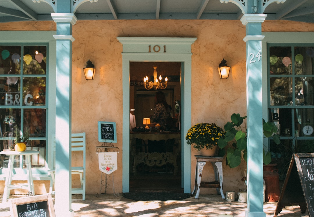 How the Local San Antonio Market Influences Your Home-Selling Strategy