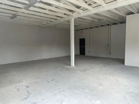 Port Neches Office / Residential Space for Sale photo 3