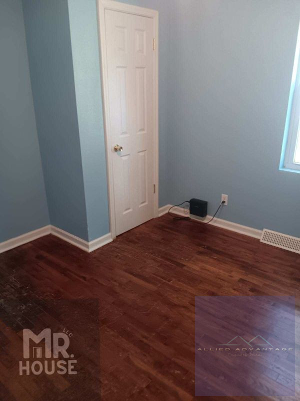 3BR Home in LaCygne , KS photo 9