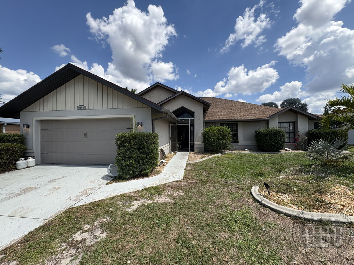 Punta Gorda Boating Community Deal | Touch Up Like New | 4 BD / 2 BA | 2-Car Garage | $270K | $400K ARV