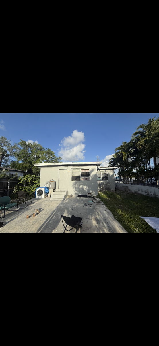 🏡 Fixer-Upper Opportunity in Miami!