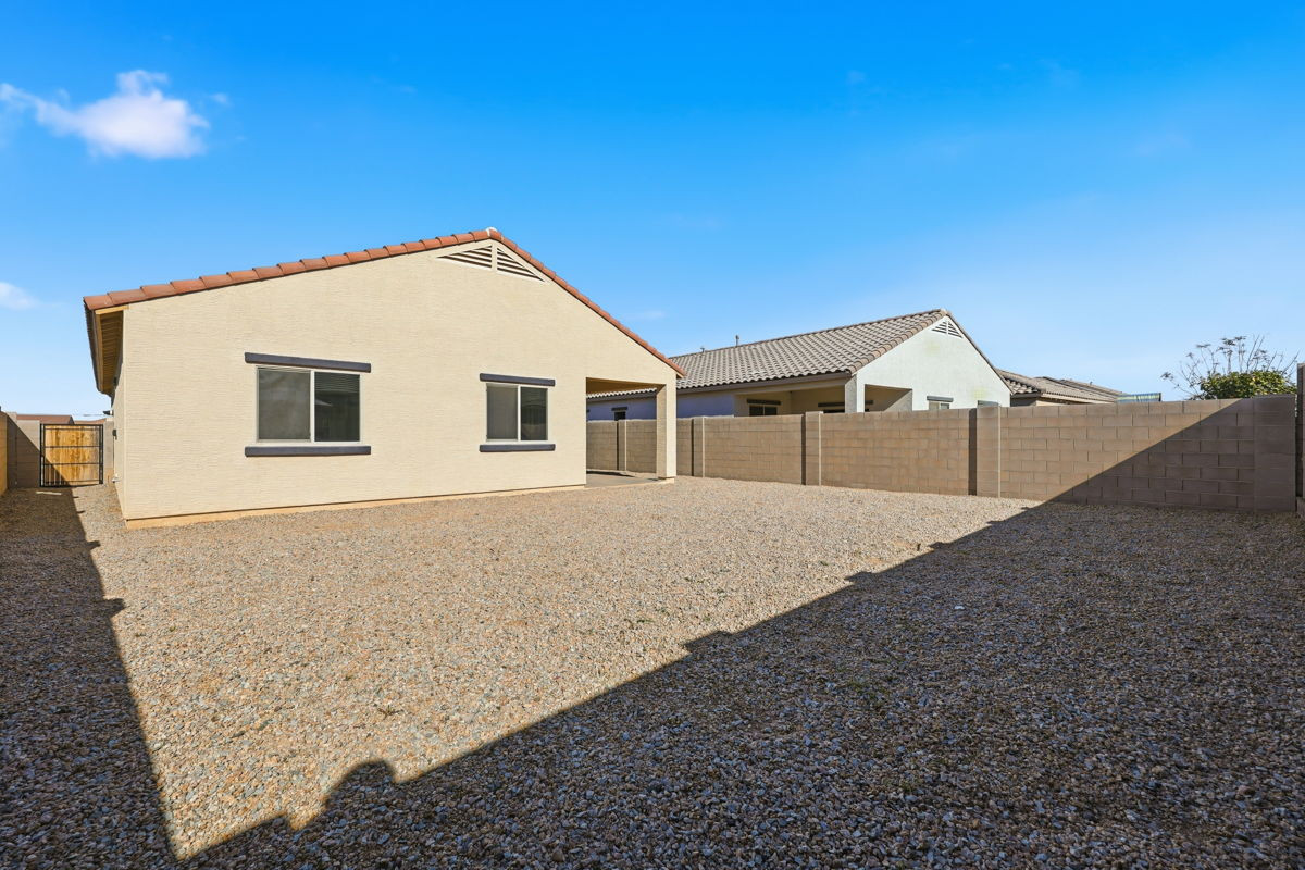 3BR Home in Maricopa , AZ photo 14