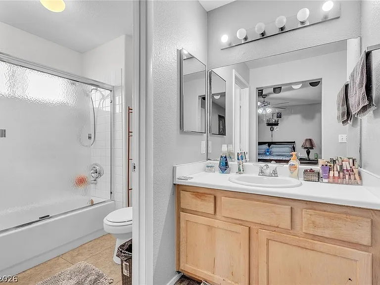 Las Vegas Condo Seller Financed with NO interest photo 7