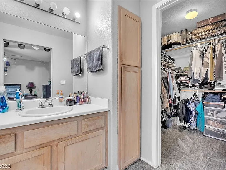 Las Vegas Condo Seller Financed with NO interest photo 9