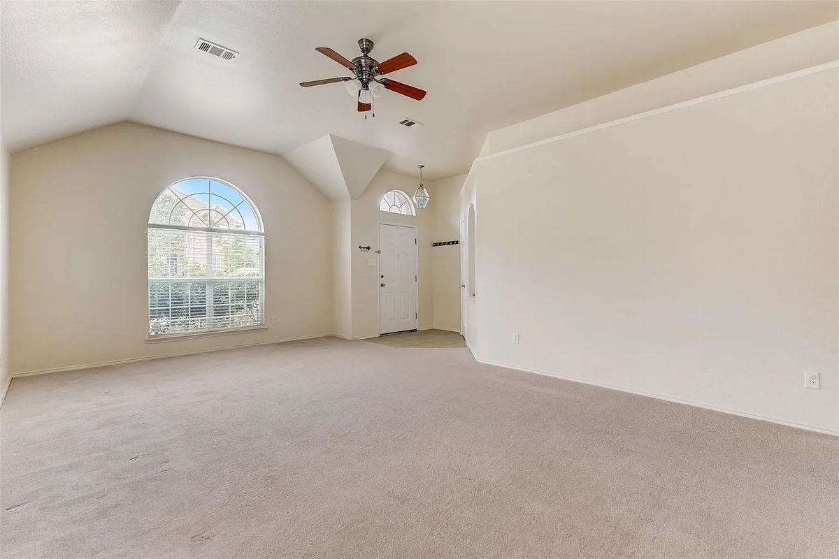 3BR/2BA Home in Fort Worth, TX photo 5