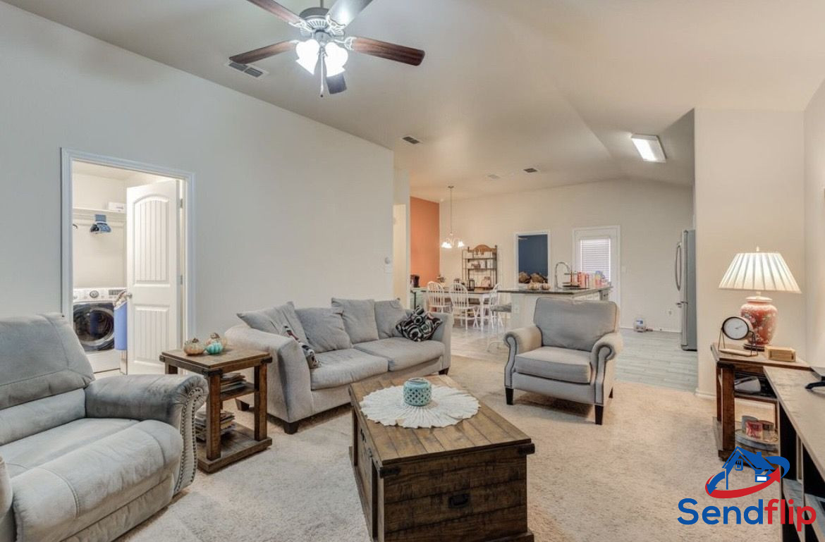 3BR Home in Lubbock , TX photo 6