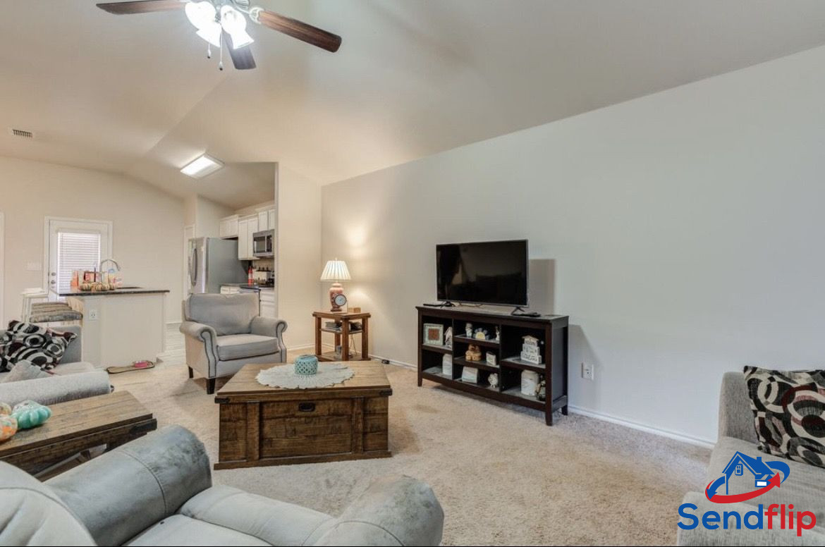 3BR Home in Lubbock , TX photo 4