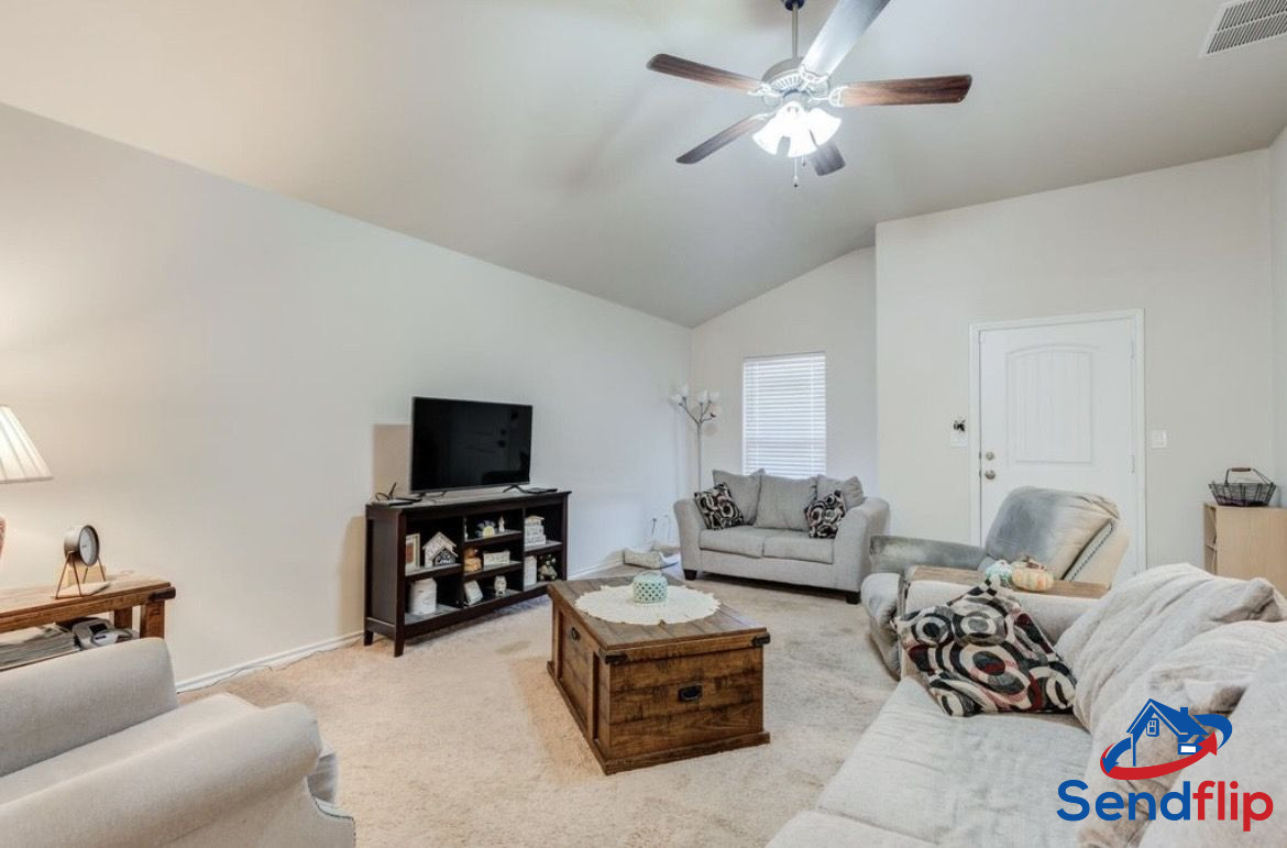 3BR Home in Lubbock , TX photo 8