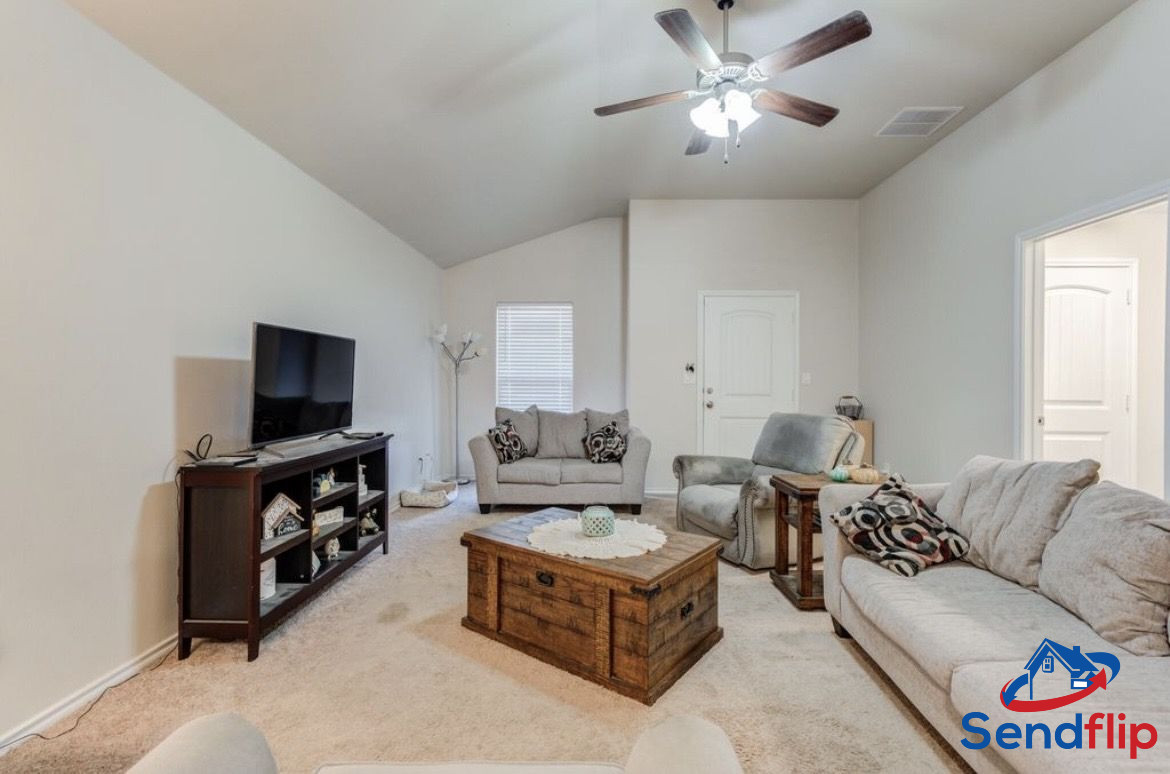 3BR Home in Lubbock , TX photo 9