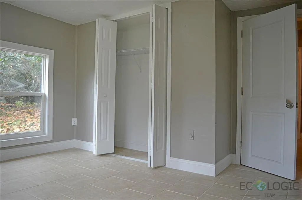 4BR/1BA Home in DeLand, FL photo 10