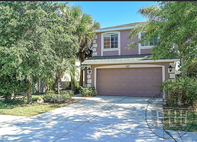 🏡 Beautiful Venice 1900 Sq Ft Home in Gorgeous Gated Community 🌴 4BD/3BA 🚗 2-Car Garage 💰 ARV $375K