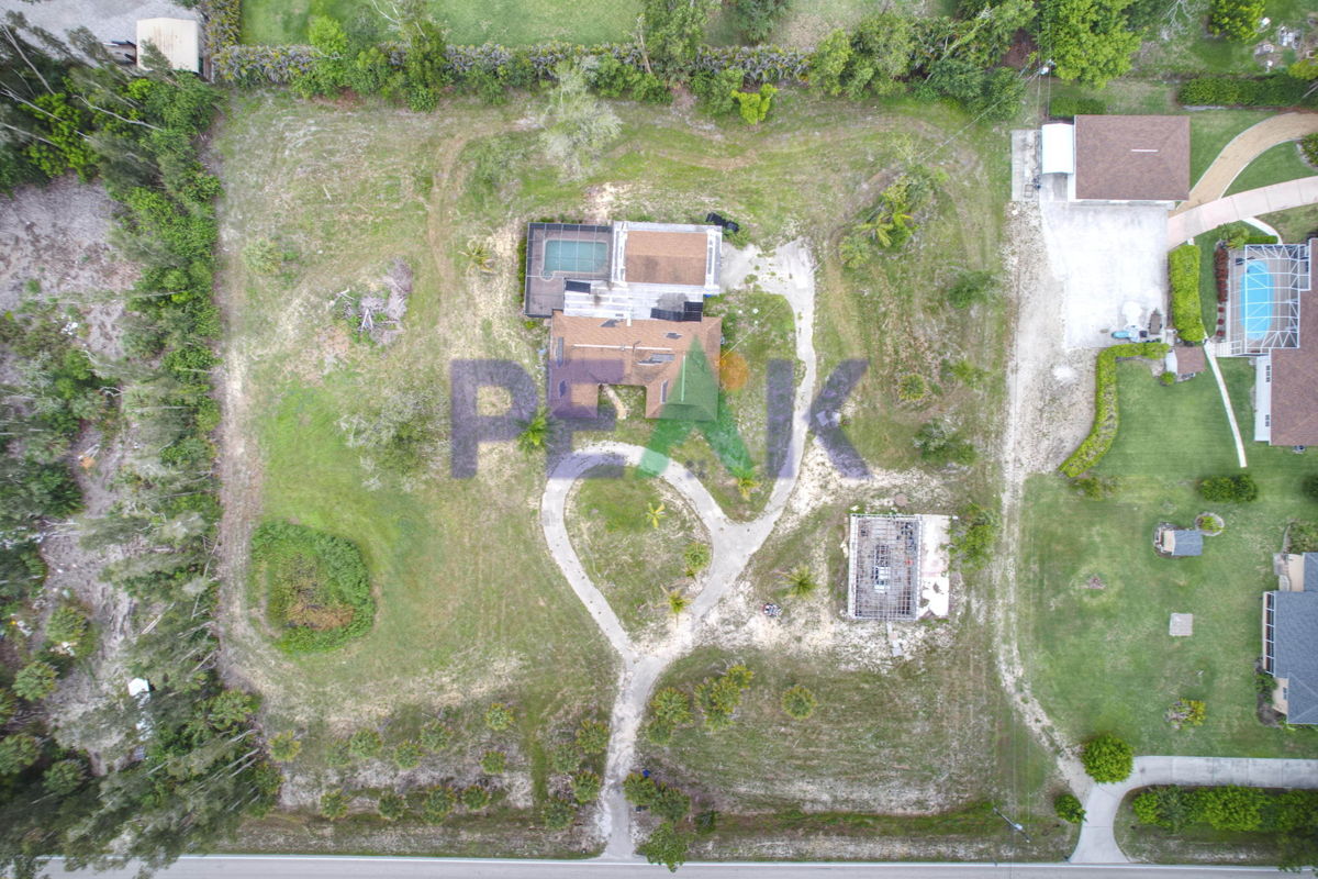CBS Pool Property on 2.35 Acres Off Market in Ft Myers