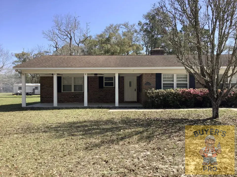 Panacea, FL • 3 Bed / 2 Bath • Buy-and-Hold • Massive Double Lot + Move-In Ready w/ 15 kW Whole-Home Generator