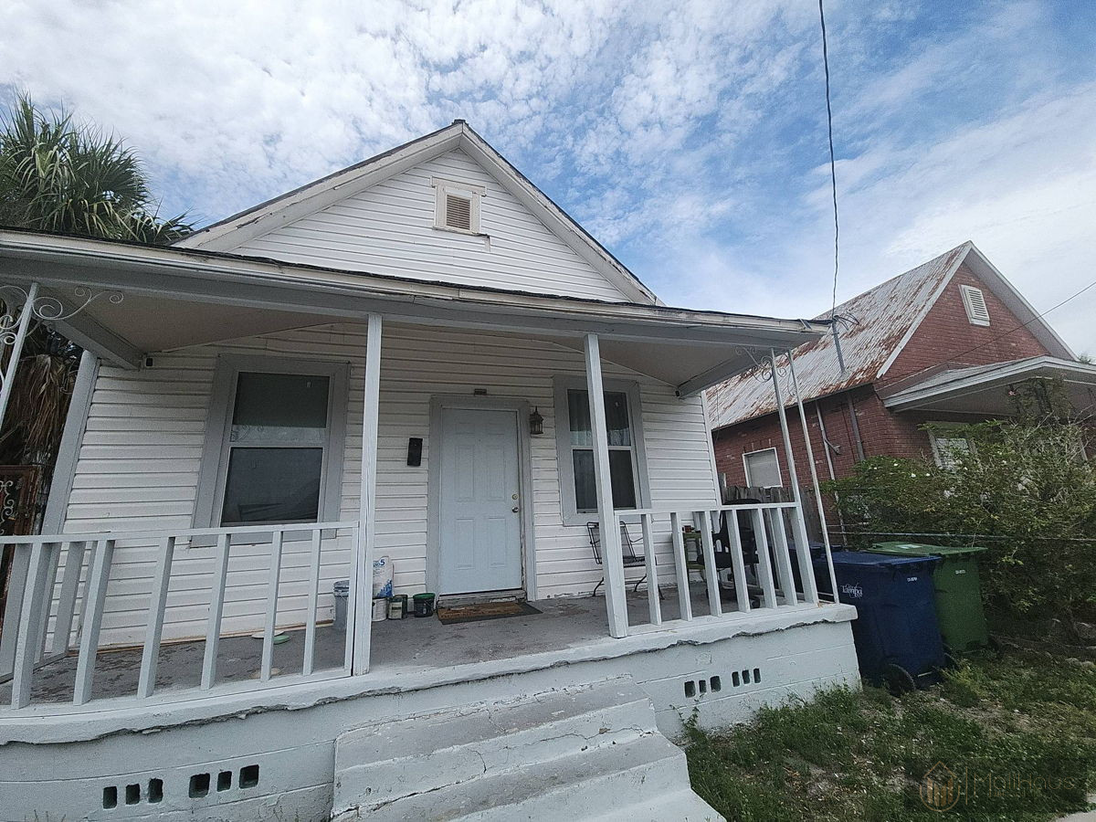 OFF-MARKET TAMPA SFR | M2M TENANT | VALUE-ADD INVESTOR SPECIAL