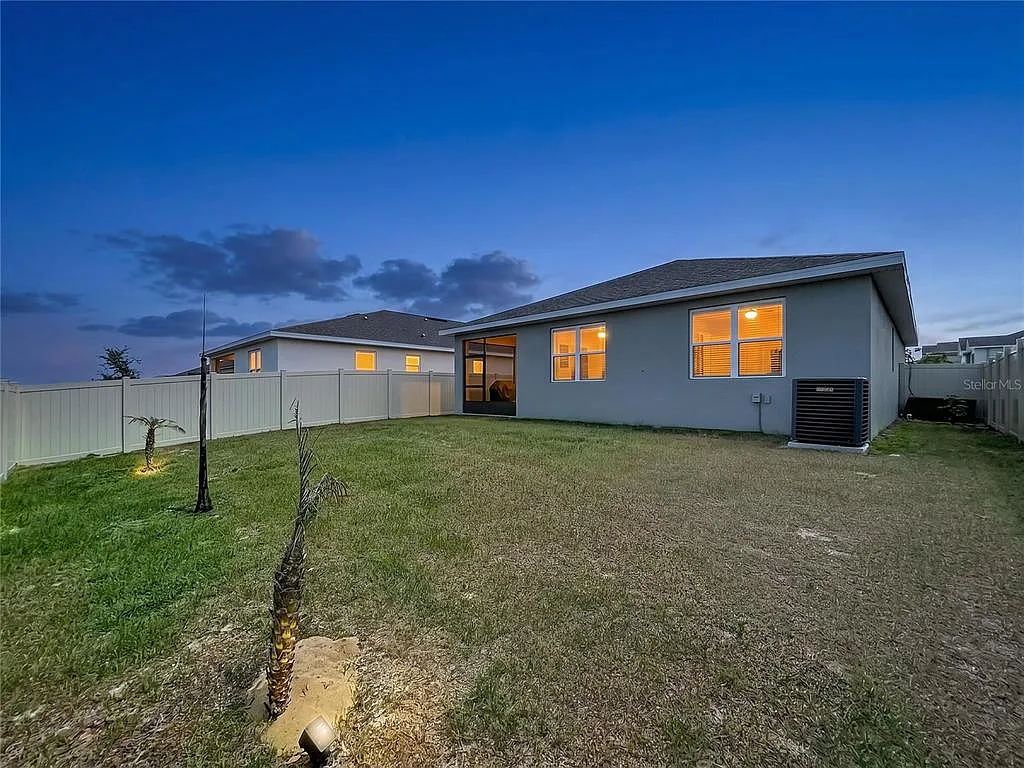3BR Home in Lake Wales , FL photo 8