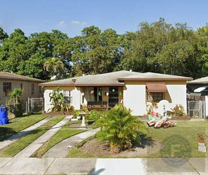 GREAT FIX AND FLIP OR BUY AND HOLD IN 1239 Nw 70th St, Miami, FL 33147