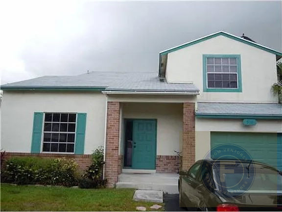 GREAT FIX AND FLIP OR BUY AND HOLD IN 510 Radford Ter, Davie, FL 33325