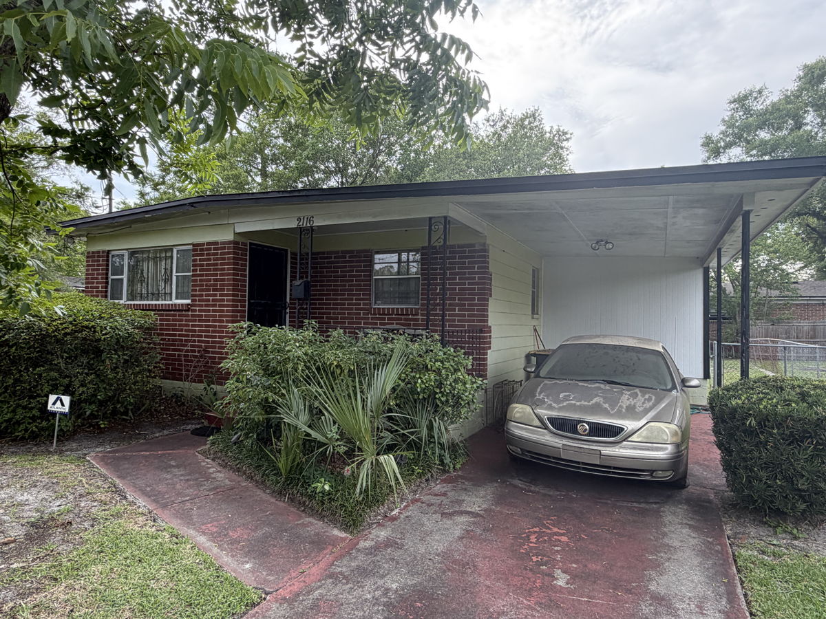 (JACKSONVILLE, FL) 3 BED 1 BATH & LOT NEXT DOOR (2 PARCELS 2 ADDRESSES)