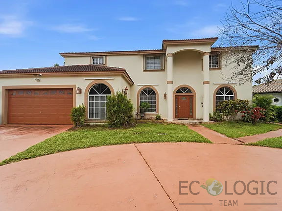 HEAVY VALUE-ADD | LARGE SQUARE FOOTAGE UPSIDE IN 10710 NW 54th Place, Coral Springs, FL 33076