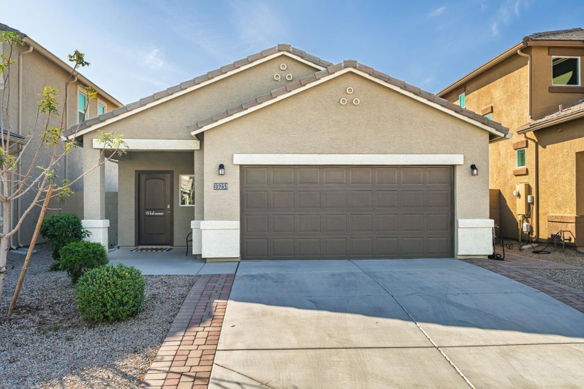 3BR Home in Maricopa , AZ photo 4
