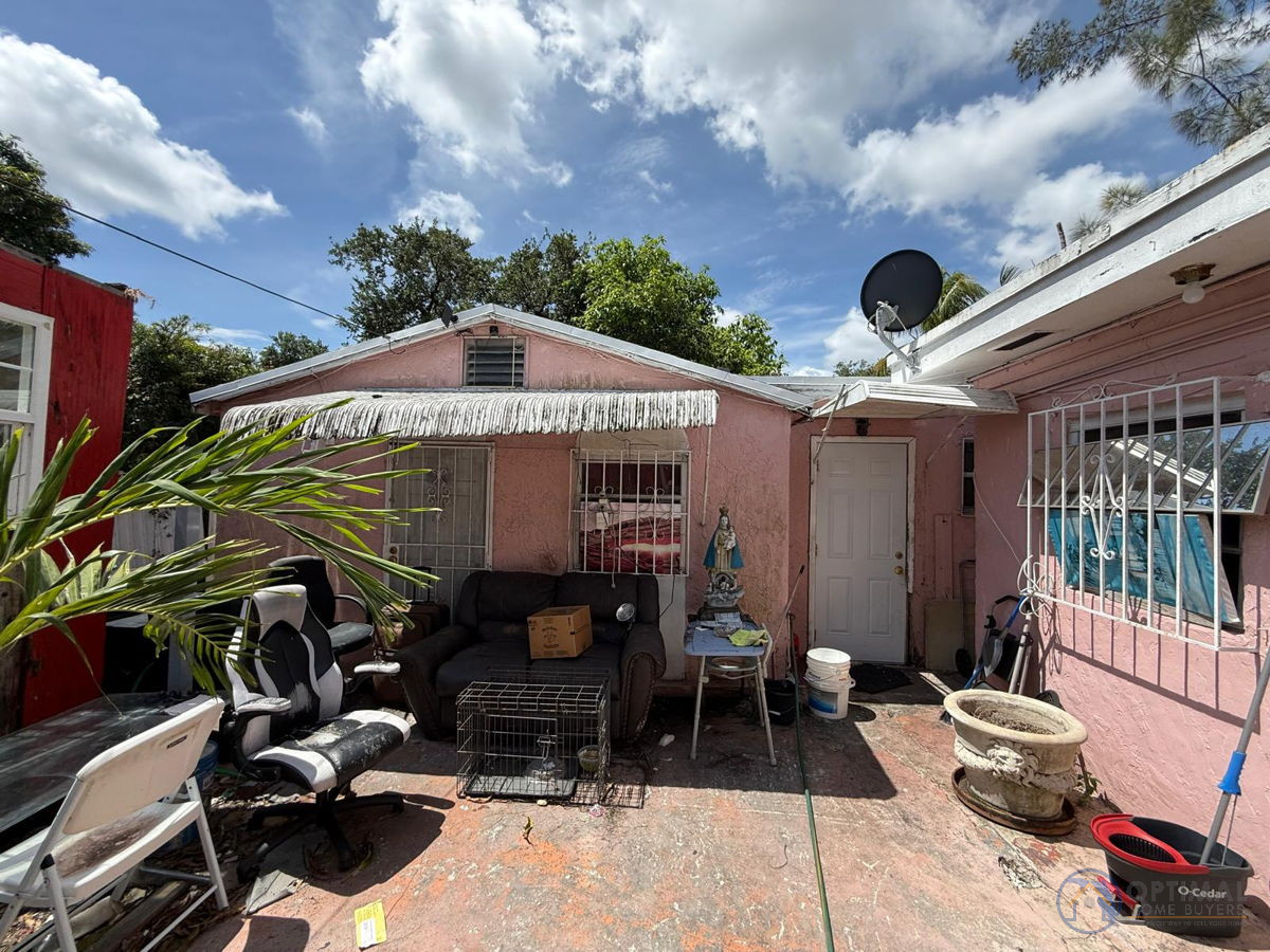 🏚️ Heavy Fixer in Miami | Priced for Rehab | Strong Spread to ARV