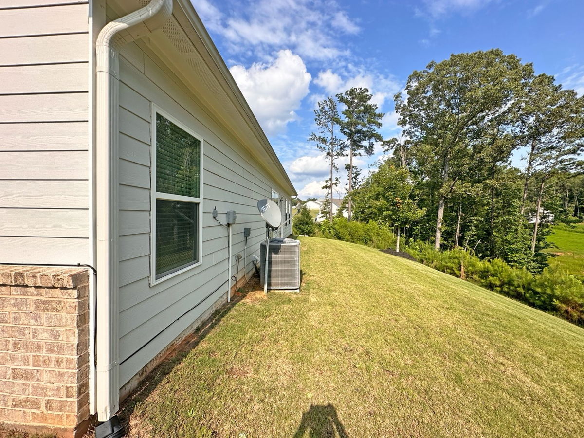 4BR Home in Fairburn , GA photo 7