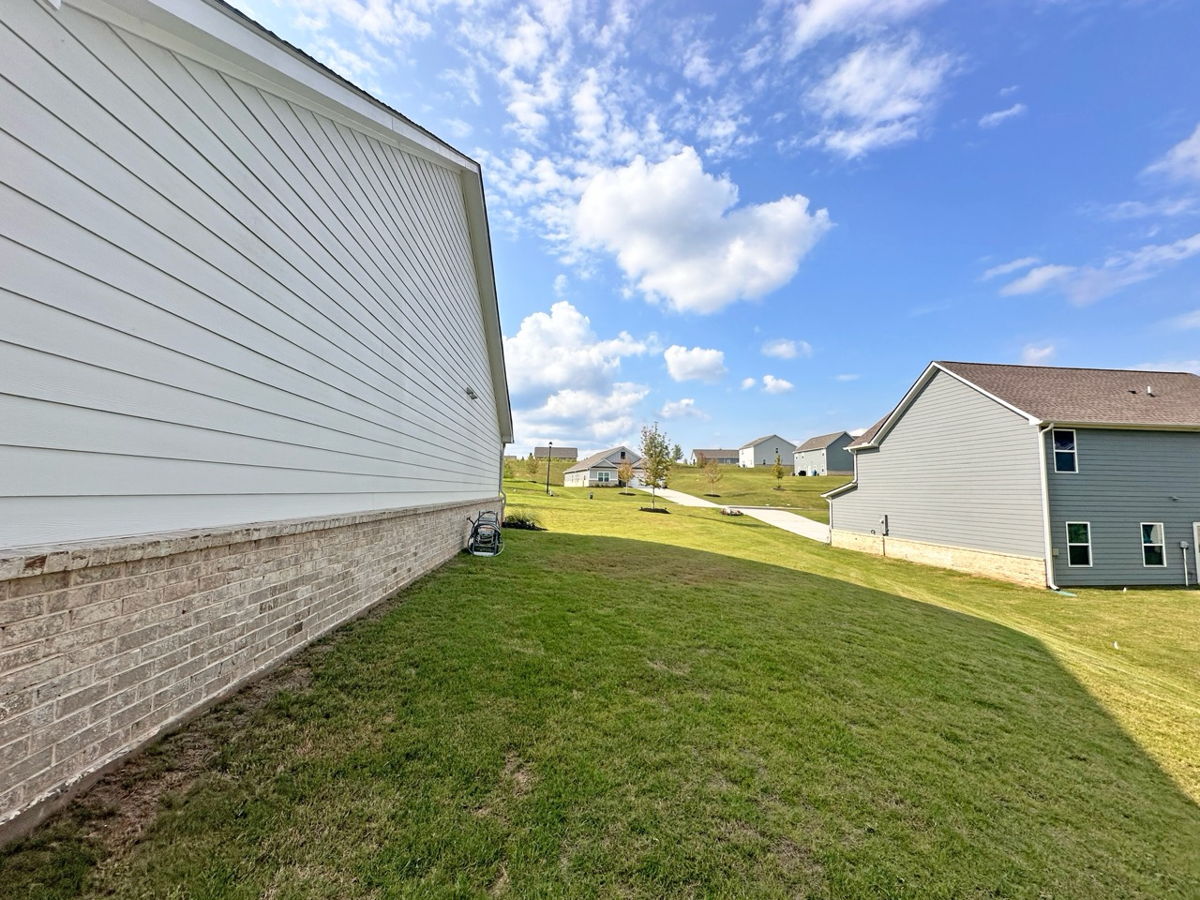 4BR Home in Fairburn , GA photo 9