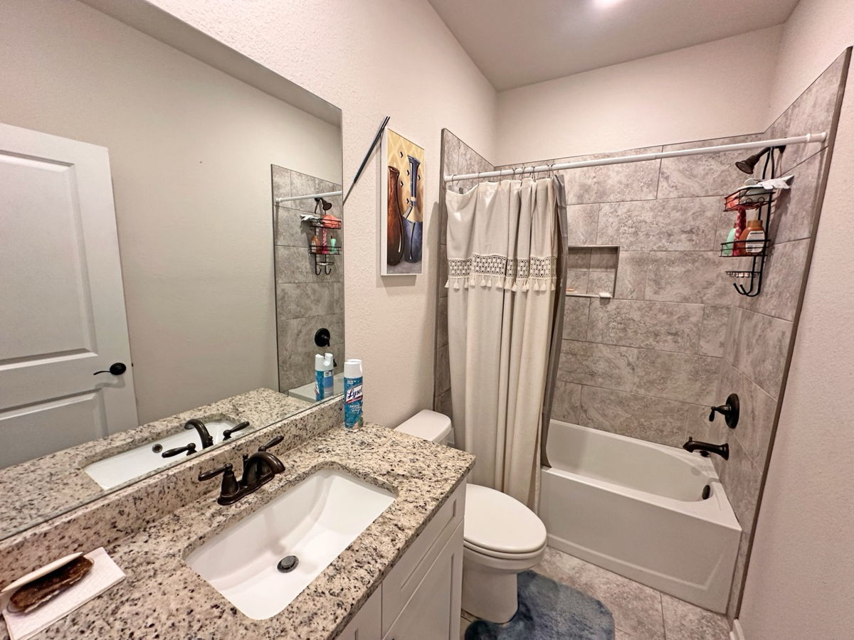 4BR Home in Fairburn , GA photo 3