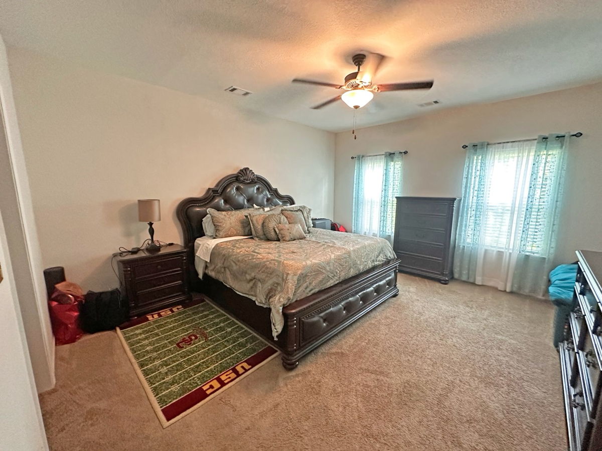 4BR Home in Fairburn , GA photo 4