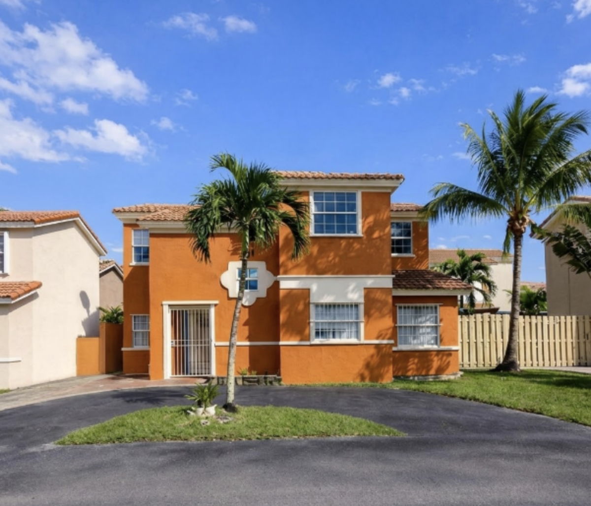 Cash Deal in Miami, FL 33182