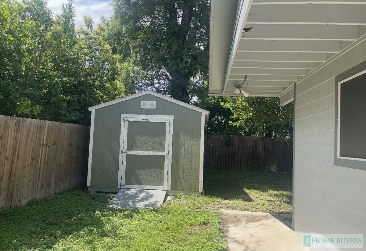 3BR Home in San Antonio , TX photo 3