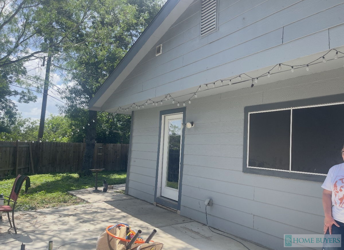 3BR Home in San Antonio , TX photo 9